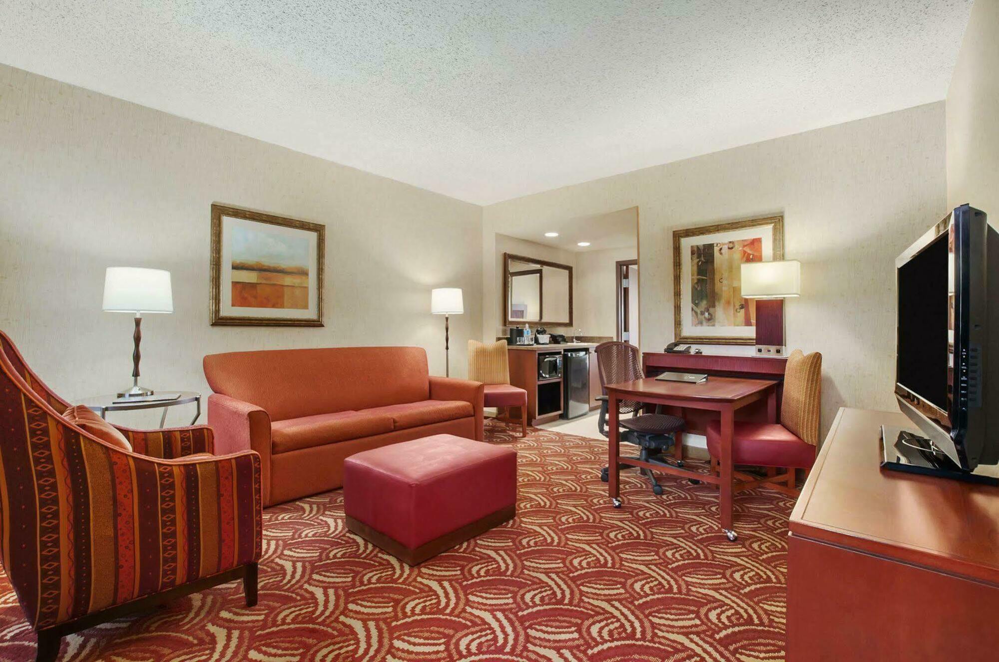 Embassy Suites San Marcos Hotel Conference Center Room photo